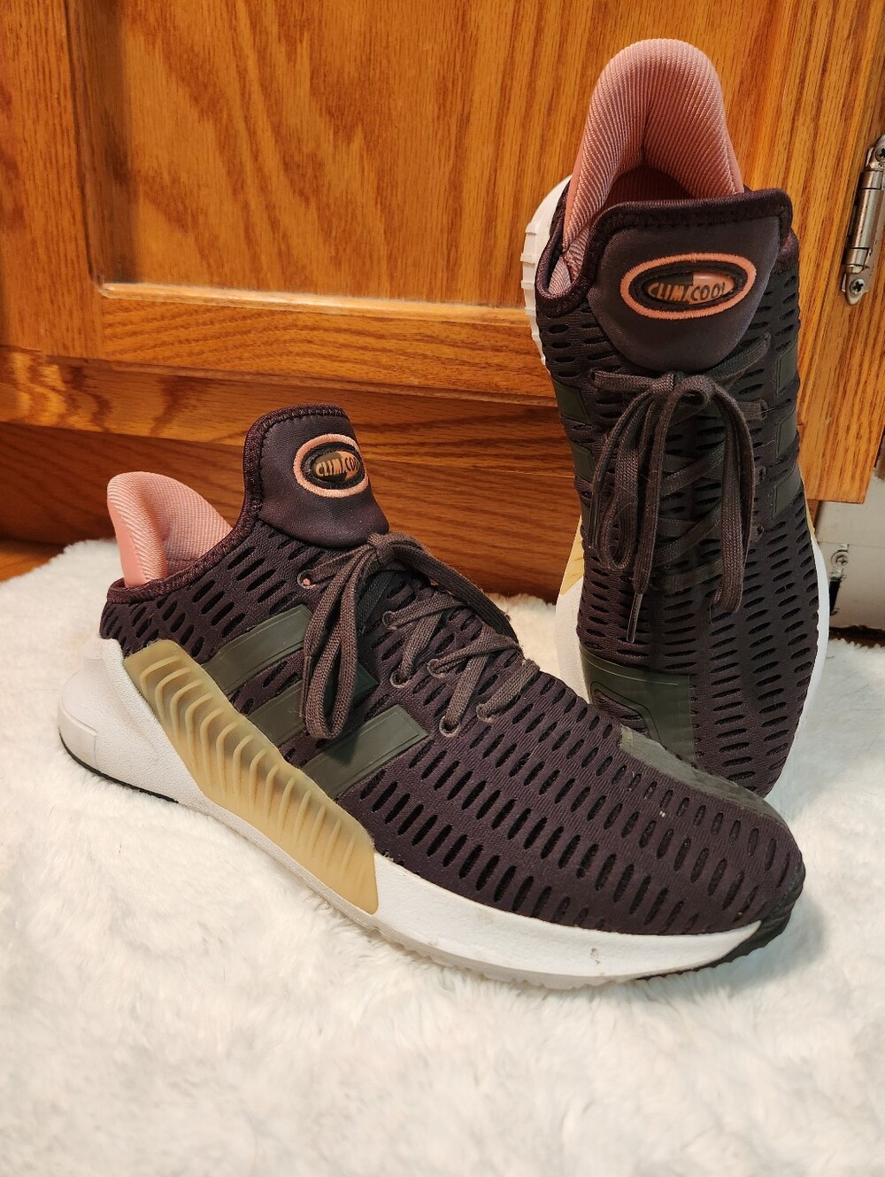 Adidas Climacool Lightweight Runner in Dark Brown & Pink, sz 10